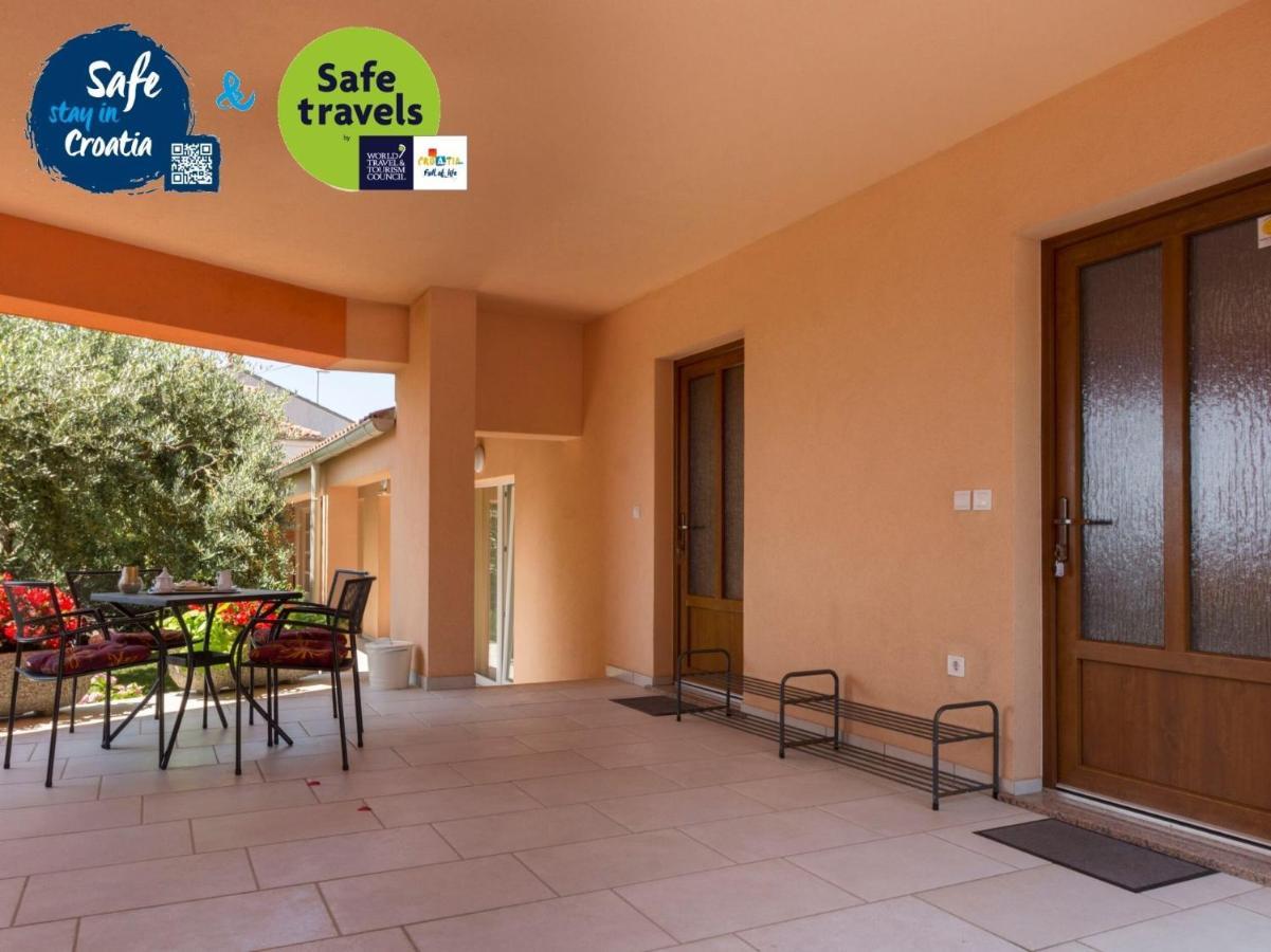 Apartments Petra Near Beach Veruda Zewnętrze zdjęcie