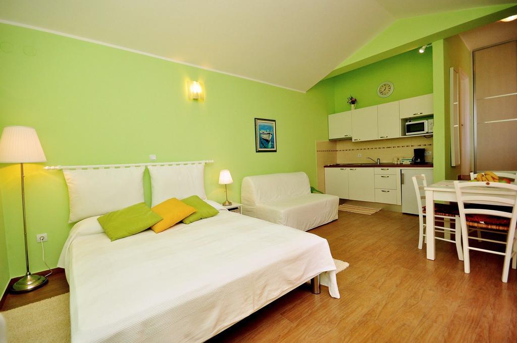 Apartments Petra Near Beach Veruda Zewnętrze zdjęcie